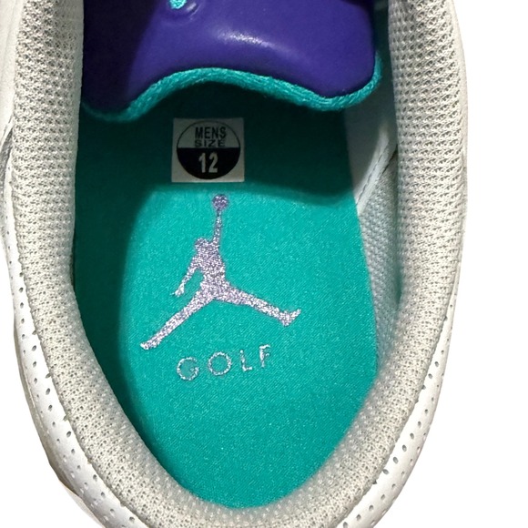 Jordan ADG 5 Men\'s Size 12 White Spikeless Golf Shoes‎